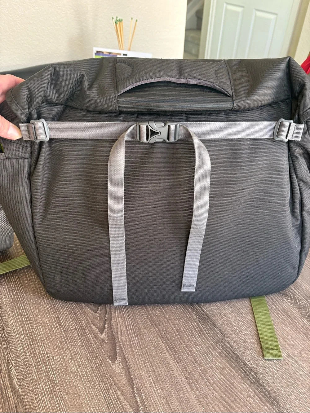 Osprey Flap Jack Courier Black Messenger Bag